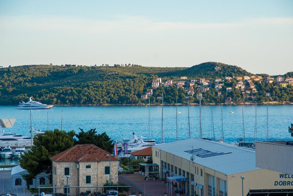 Apartments Barba Trogir Extérieur photo