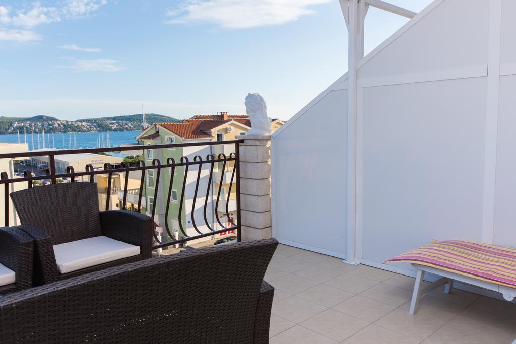Apartments Barba Trogir Extérieur photo